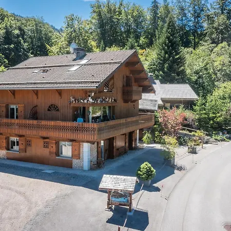 Au Reve Savoyard 6 - 4 Personnes * Morillon