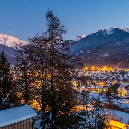 Au Reve Savoyard 6 - 4 Personnes *